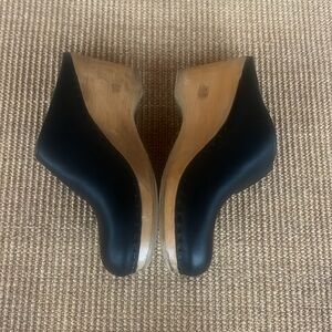 No 6 New School Black Clogs